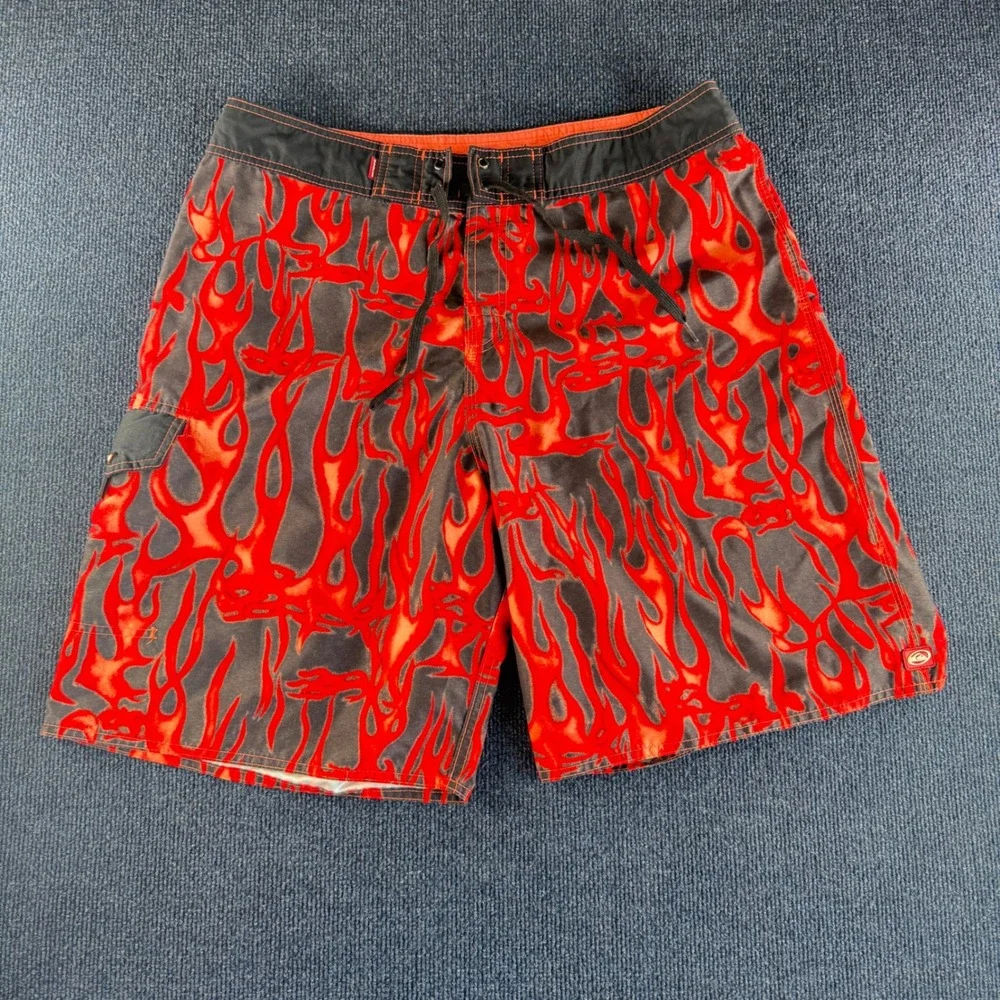 Quiksilver Mens Flame‎ Print Board Shorts Red Grey Vintage Style 36 C101686P